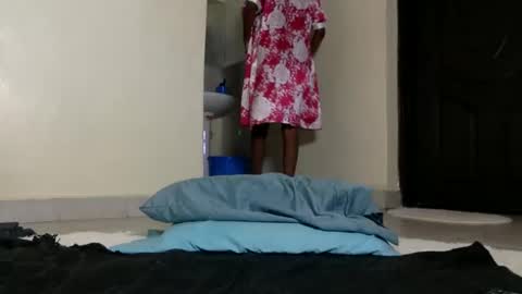 Snapshot of queen_asha chatting on 12/14/24, 12:22 queen_asha online show from 12/14/24, 12:22