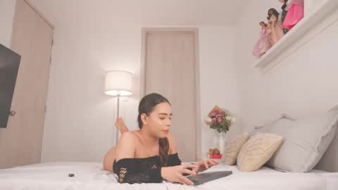Snapshot of queen_baby02 chatting on 03/29/26, 04:01 Sofia online show from 03/29/26, 04:01