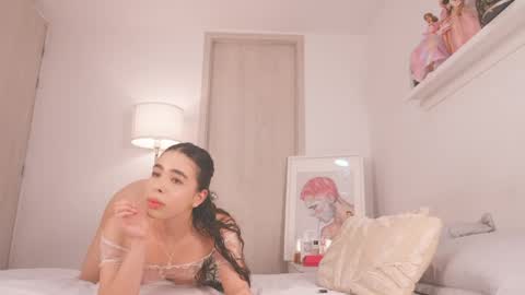 Snapshot of queen_baby02 chatting on 04/06/26, 03:26 Sofia online show from 04/06/26, 03:26