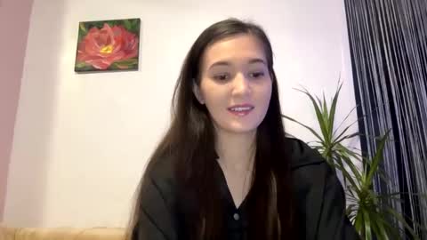 Snapshot of queen_chatur chatting on 02/04/25, 02:10 Viktoria online show from 02/04/25, 02:10