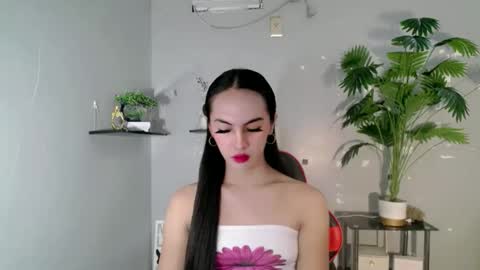 Snapshot of queen_danaya chatting on 06/10/26, 11:35 queen_danaya online show from 06/10/26, 11:35
