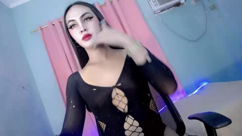 Snapshot of queen_danaya chatting on 07/19/26, 11:52 queen_danaya online show from 07/19/26, 11:52