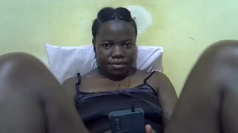 Snapshot of queen_darling3 chatting on 05/05/26, 06:27 Gentrix online show from 05/05/26, 06:27