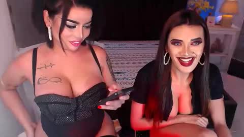 Snapshot of queen_destroyerx chatting on 12/20/24, 01:14 MAGDA online show from 12/20/24, 01:14