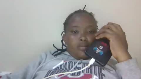 Snapshot of queen_doli chatting on 04/01/26, 12:28 queen_doli online show from 04/01/26, 12:28