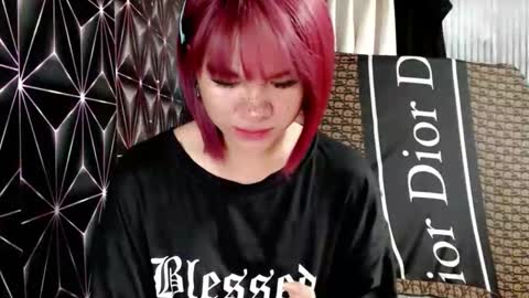 Snapshot of queen_elicktra chatting on 12/20/25, 10:06 JOY online show from 12/20/25, 10:06