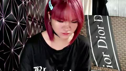 Snapshot of queen_elicktra chatting on 01/10/26, 01:51 JOY online show from 01/10/26, 01:51