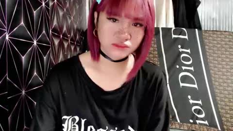 Snapshot of queen_elicktra chatting on 01/11/26, 04:28 JOY online show from 01/11/26, 04:28