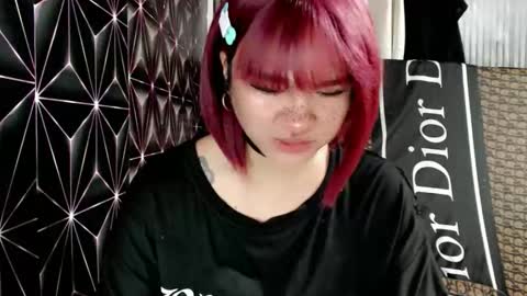 Snapshot of queen_elicktra chatting on 02/23/26, 12:02 JOY online show from 02/23/26, 12:02