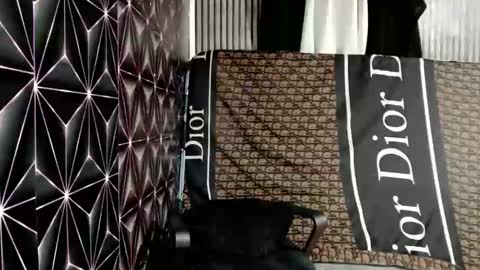 Snapshot of queen_elicktra chatting on 03/03/26, 05:30 JOY online show from 03/03/26, 05:30