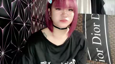 Snapshot of queen_elicktra chatting on 03/23/26, 04:44 JOY online show from 03/23/26, 04:44