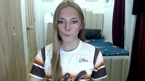 shawny online show from 05/10/26, 01:55