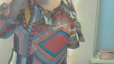 Snapshot of queen_jane8 chatting on 12/16/24, 12:27 queen_jane8 online show from 12/16/24, 12:27
