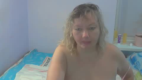 queen_jane8 online show from 11/24/25, 05:23