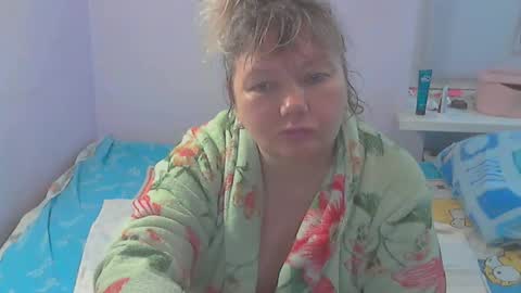 queen_jane8 online show from 12/17/25, 11:27