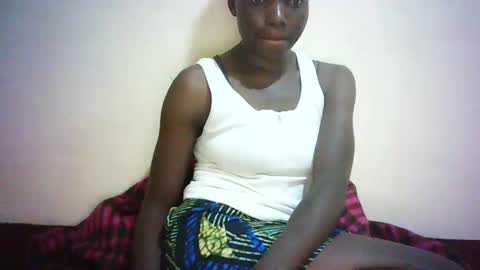 Snapshot of queen_joan chatting on 02/06/25, 02:33 queen_joan online show from 02/06/25, 02:33