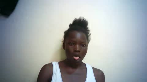 Snapshot of queen_joan chatting on 02/07/25, 01:01 queen_joan online show from 02/07/25, 01:01