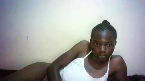 Snapshot of queen_joan chatting on 02/15/25, 06:44 queen_joan online show from 02/15/25, 06:44