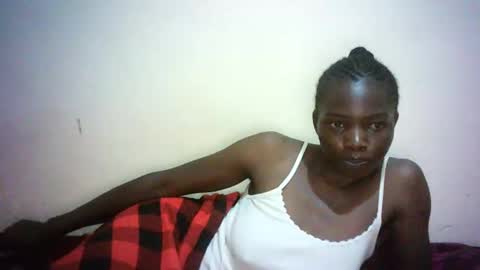 Snapshot of queen_joan chatting on 02/16/25, 01:14 queen_joan online show from 02/16/25, 01:14