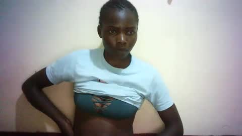 Snapshot of queen_joan chatting on 02/16/25, 04:53 queen_joan online show from 02/16/25, 04:53