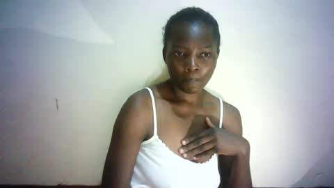 Snapshot of queen_joan chatting on 02/27/25, 05:04 queen_joan online show from 02/27/25, 05:04