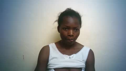 Snapshot of queen_joan chatting on 03/01/25, 06:03 queen_joan online show from 03/01/25, 06:03