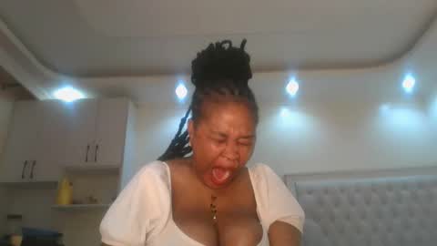 Queen kikih online show from 05/16/26, 12:40