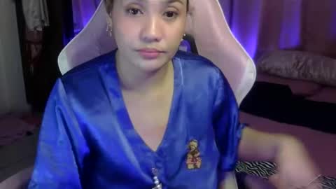 Snapshot of queen_kur chatting on 02/01/25, 07:02 QueenHennessy online show from 02/01/25, 07:02