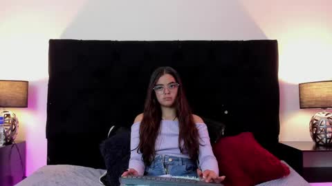 queen_misy online show from 05/01/26, 08:46