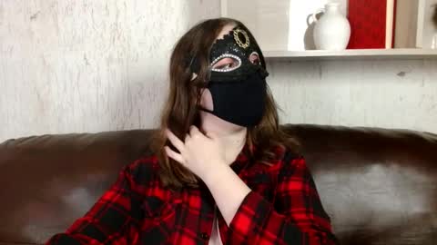 Snapshot of queen_nora chatting on 05/03/26, 11:00 Nora online show from 05/03/26, 11:00