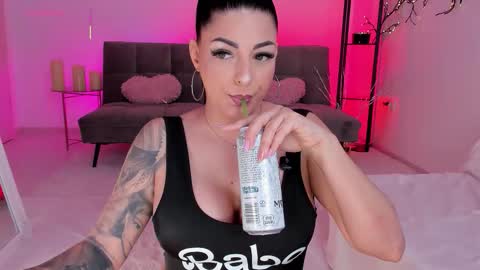 Snapshot of queen_of_deepthroat chatting on 03/17/26, 04:50 queen_of_deepthroat online show from 03/17/26, 04:50