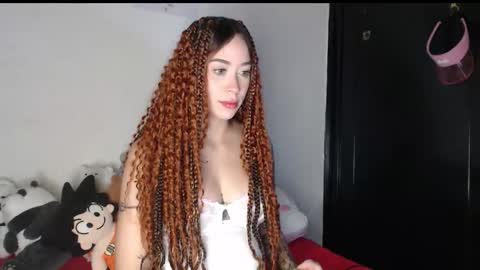 queen_of_m111lk online show from 10/18/25, 01:19