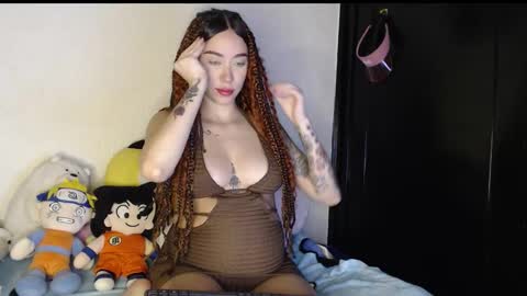 queen_of_m111lk online show from 11/18/25, 01:11