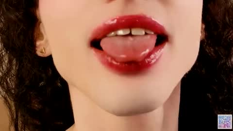 Snapshot of queen_of_tease chatting on 02/12/26, 08:59 queen_of_tease online show from 02/12/26, 08:59