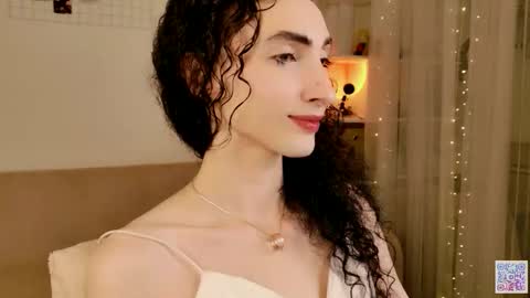 Snapshot of queen_of_tease chatting on 02/14/26, 06:15 queen_of_tease online show from 02/14/26, 06:15