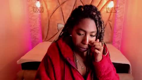   online show from 02/11/25, 03:18