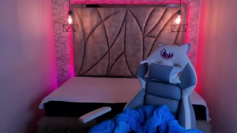   online show from 02/19/25, 12:00