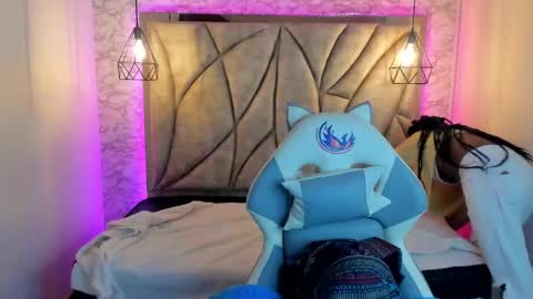   online show from 03/07/25, 12:01