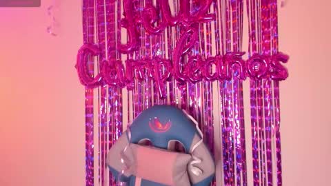   online show from 10/18/25, 12:17