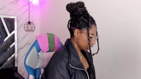   online show from 11/09/25, 11:52