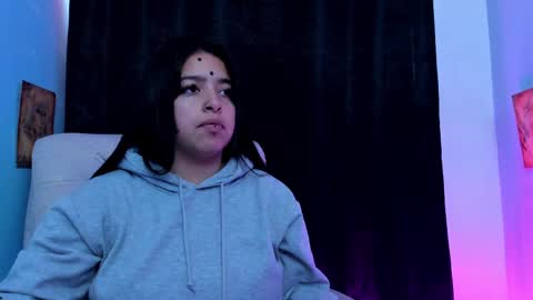 queen_salomme online show from 11/17/25, 08:25