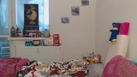 Snapshot of queen_x_joker chatting on 02/05/26, 12:21 queen_x_joker online show from 02/05/26, 12:21