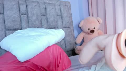 queen_yully online show from 05/02/26, 07:52