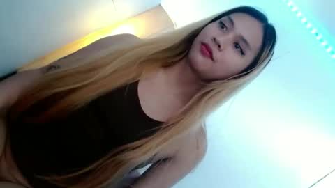 Snapshot of queena10 chatting on 10/08/25, 12:30 CALL ME YOUR QUEEN AIVY1 online show from 10/08/25, 12:30