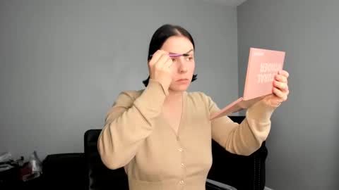 Snapshot of queenb2626 chatting on 12/03/25, 09:46 Queen Blaire online show from 12/03/25, 09:46