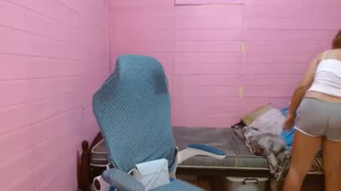 queen online show from 10/19/25, 11:11