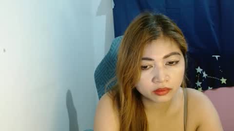 queen online show from 05/11/26, 04:59