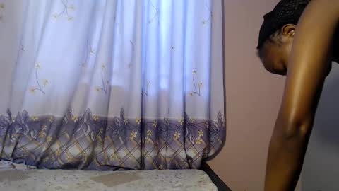 queenchloe1 online show from 06/08/26, 05:19