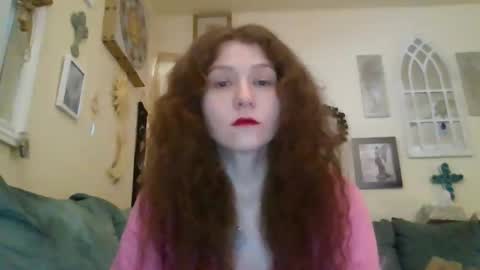 queencrimsonlvx online show from 02/19/26, 08:49