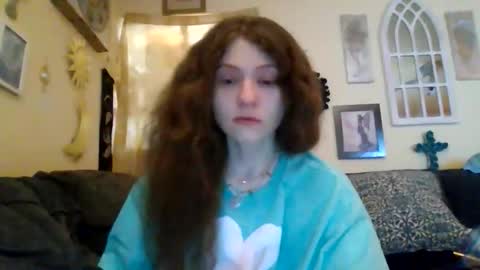 queencrimsonlvx online show from 06/03/26, 02:14